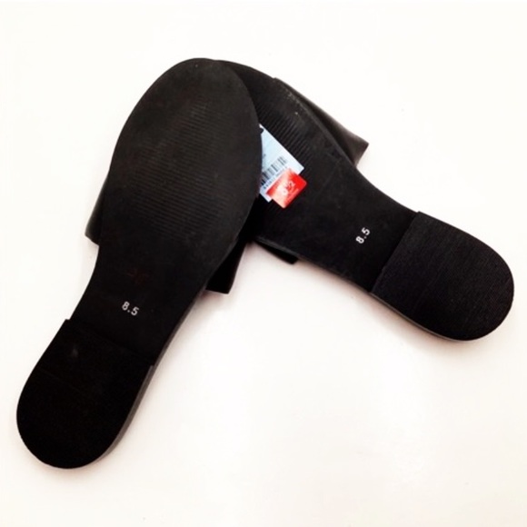 🆕{STEVE MADDEN} Taylor Studded Slide Sandals - Picture 14 of 16